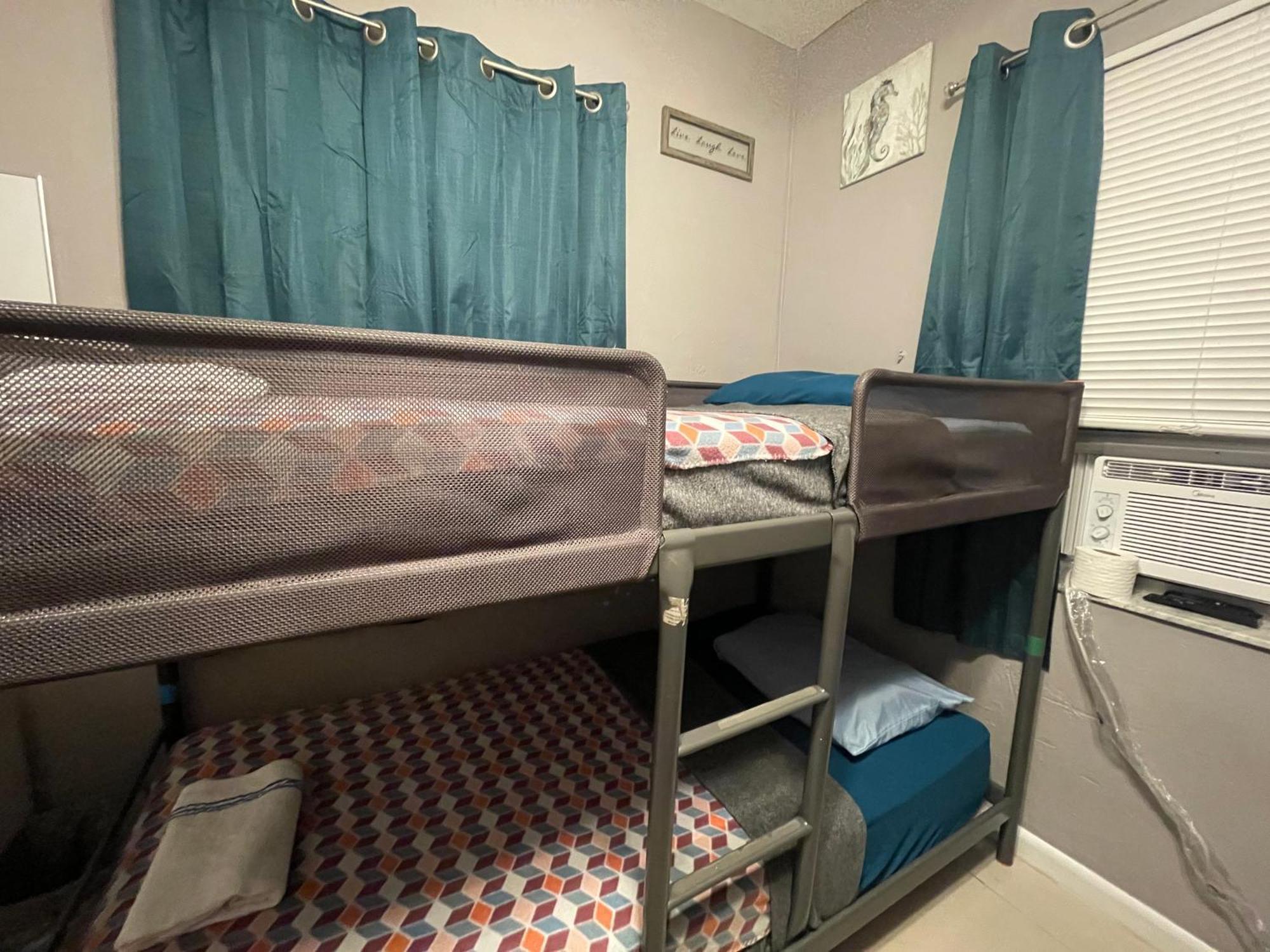 Miami Vibes "Hostel-Like" Shared Room Βόρειο Μαϊάμι Εξωτερικό φωτογραφία
